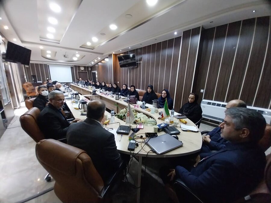 در نشست هم اندیشی حوزه مشارکت های مردمی بهزیستی گیلان؛ در نشست هم اندیشی حوزه مشارکت های مردمی بهزیستی گیلان؛