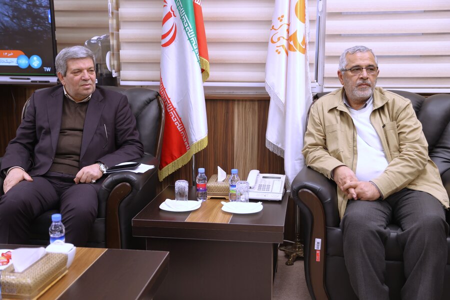 دیدار سردار حزنی فرمانده قرارگاه محرومیت زدایی سپاه با رئیس سازمان بهزیستی کشور دیدار سردار حزنی فرمانده قرارگاه محرومیت زدایی سپاه با رئیس سازمان بهزیستی کشور