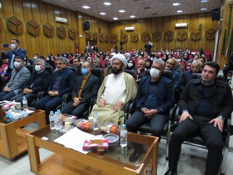 همایش تجلیل از (داوطلبان) سفیران سلامت گیلان برگزار شد