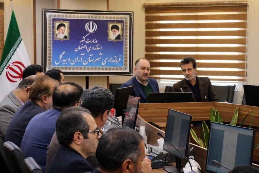 آران و بیدگل| بررسی روند مناسب‌سازی اماکن و معابر عمومی شهرستان