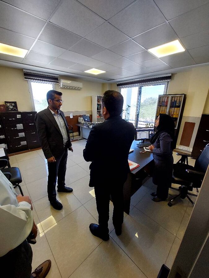 بازدید دادستان عمومی و انقلاب جزیره کیش از اداره بهزیستی منطقه آزاد کیش بازدید دادستان عمومی و انقلاب جزیره کیش از اداره بهزیستی منطقه آزاد کیش