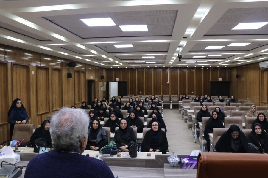 در رسانه / برگزاری دومین نشست تخصصی مادرانه با حضور بانوان شاغل در ادارات خوی