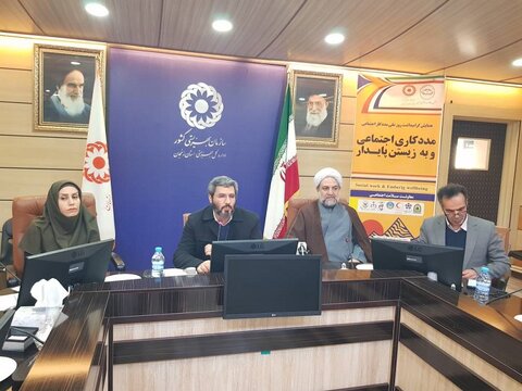 مددکاران در پیگیری امور مددجویان فعالیت جهادی داشته باشند