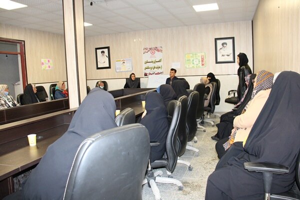 بویین میاندشت| ارتقاء کیفیت زندگی سالمندان با دورههای آگاهسازی پیشگیری از معلولیتها