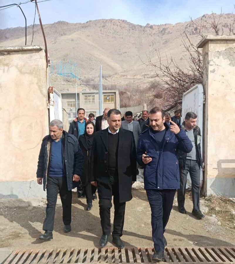 کامیاران | دیدار نماینده ی مجلس و مدیر کل بهزیستی کردستان با مردم