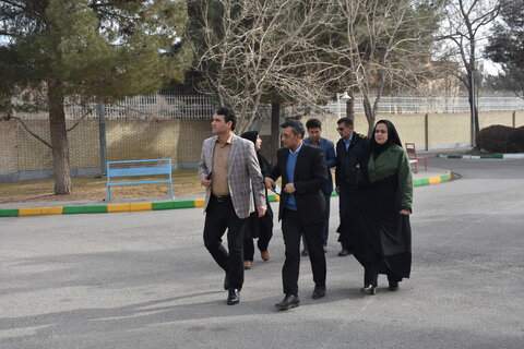 بازدید شیرخوارگاه