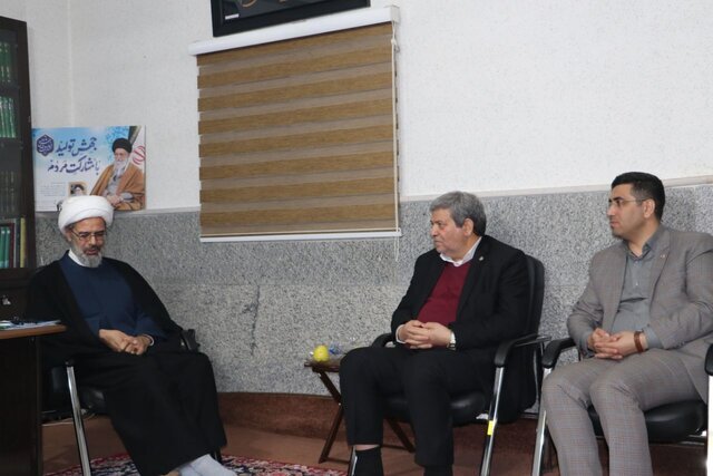 رئیس سازمان بهزیستی در دیدار با نماینده ولی فقیه در خراسان شمالی رئیس سازمان بهزیستی در دیدار با نماینده ولی فقیه در خراسان شمالی