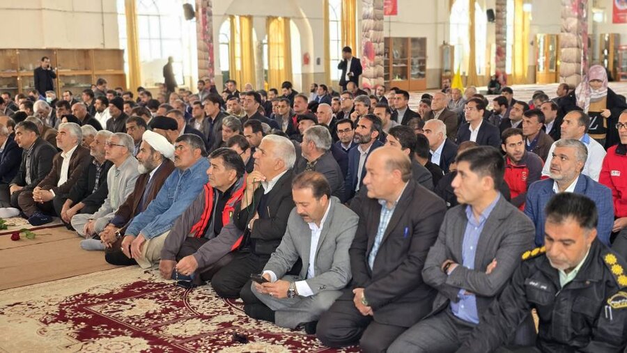 غباروبی گلزارشهدا