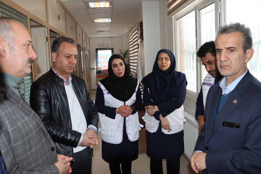 بازدید معاون سلامت اجتماعی از مرکزخدمات اجتماعی اورژانس 123 اراک ومرکز مشاوره تلفن 1480و مرکز معتادین بهبود یافته