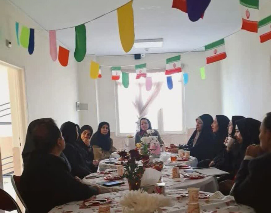 بازدید دفتر امور بانوان استانداری و مشاورین بانوان دستگاه‌های اجرایی از مراکز نگهداری آسیب‌دیدگان اجتماعی بهزیستی البرز