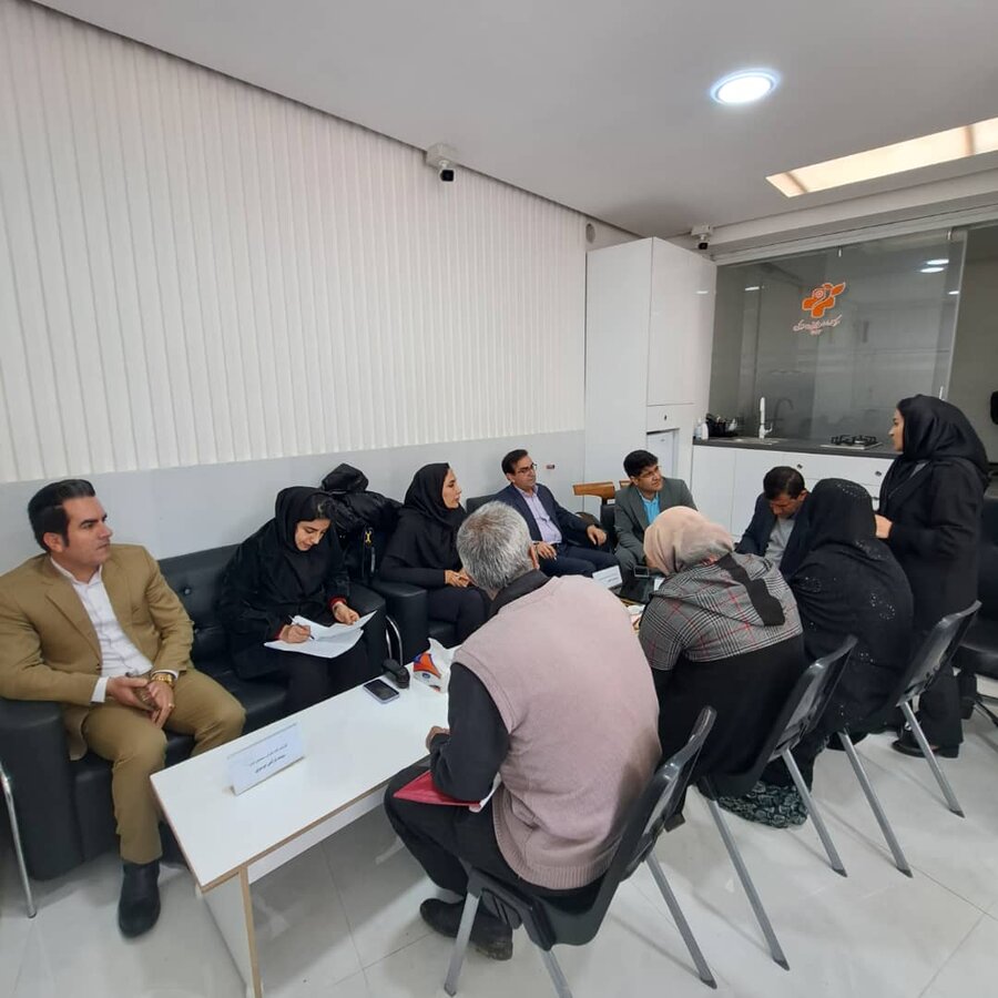 ملاقات مردمی