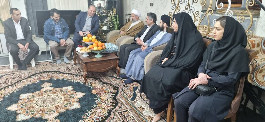 دیدار مدیرکل بهزیستی گیلان با جانباز سرافراز در شهرستان رضوانشهر دیدار مدیرکل بهزیستی گیلان با جانباز سرافراز در شهرستان رضوانشهر