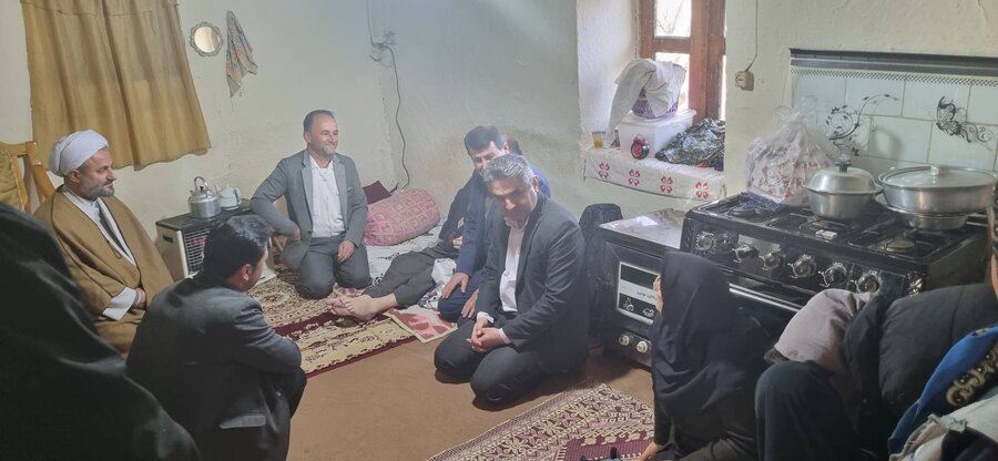 رضوانشهر | بازدید مدیرکل بهزیستی گیلان از منزل خانواده دارای سه عضو معلول در ییلاقات ارده  شهرستان رضوانشهر