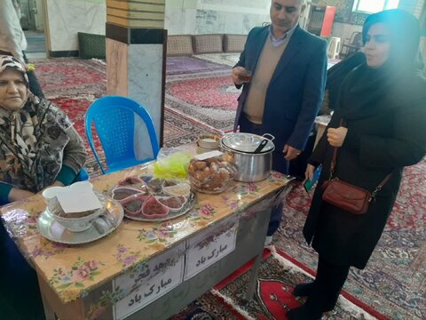جشنواره غذاهای سنتی و بومی و محلی جامعه هدف تحت پوشش بهزیستی  اشتهارد برگزار شد