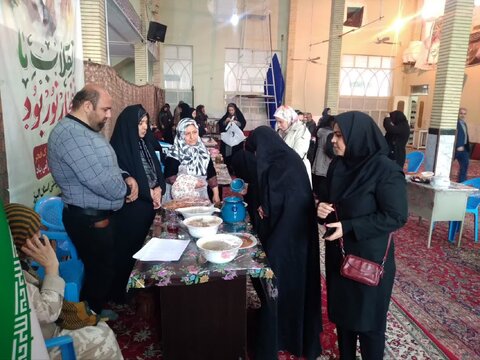 جشنواره غذاهای سنتی و بومی و محلی جامعه هدف تحت پوشش بهزیستی  اشتهارد برگزار شد