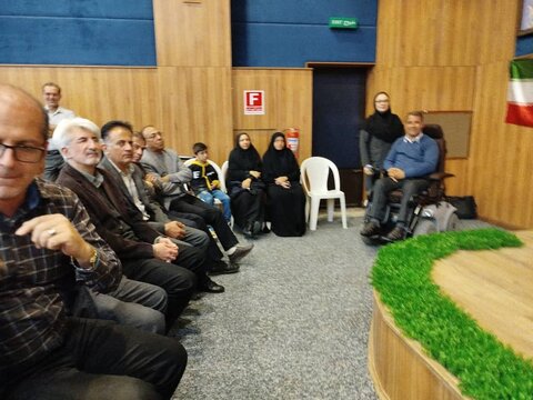 برگزاری جشن انقلاب(ایام الله دهه فجر ) و بزرگداشت نیمه شعبان با عنوان جشن حضور تا ظهور در موسسه جامعه معلولین فارس با حضور پرشور افراد دارای معلولیت