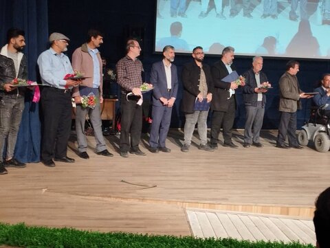 برگزاری جشن انقلاب(ایام الله دهه فجر ) و بزرگداشت نیمه شعبان با عنوان جشن حضور تا ظهور در موسسه جامعه معلولین فارس با حضور پرشور افراد دارای معلولیت