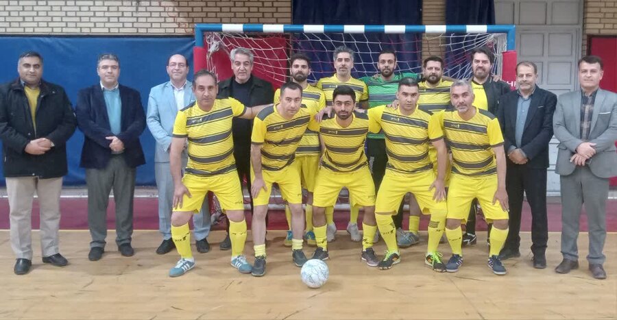 همزمان با دهه مبارک فجر، مسابقات ورزشی ویژه کارکنان و مددجویان بهزیستی برگزار شد