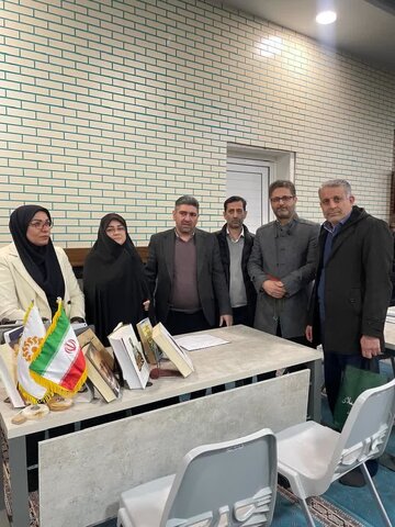 برگزاری میز خدمت به مناسبت ایام الله دهه مبارک فجر و چهل و ششمین  سالگرد پیروزی انقلاب اسلامی در مصلی امام خمینی (ره) هشتگرد