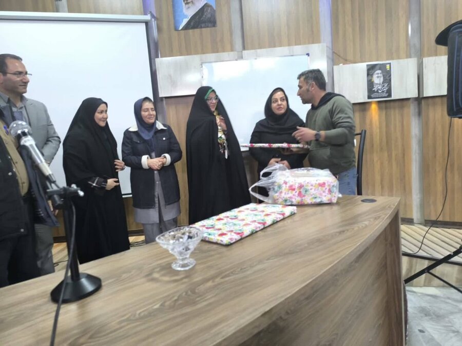 شهریار | جشن پیروزی انقلاب در ستاد بهزیستی شهرستان برگزار شد