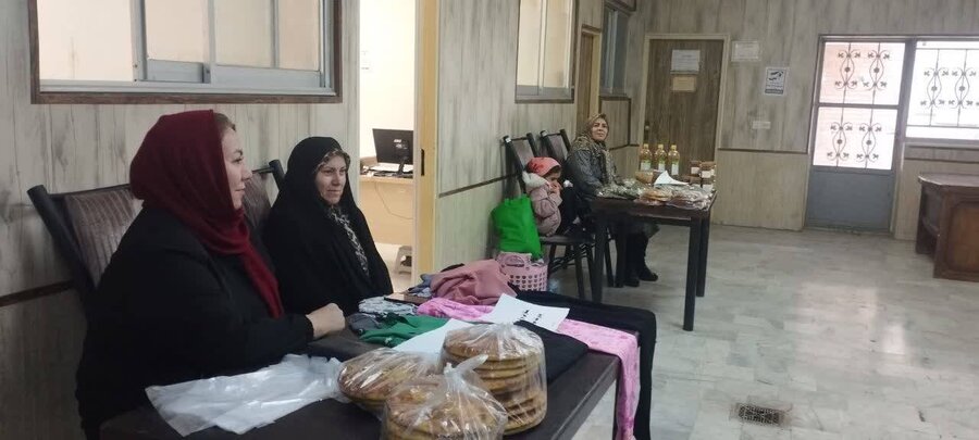 شهریار | برپایی نمایشگاه توانمندی ها و دستاوردهای جامعه هدف بهزیستی شهرستان در ستاد این اداره