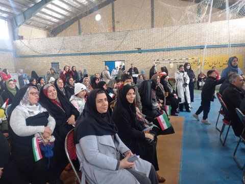 برگزاری جشن انقلاب توسط مراکز مثبت زندگی نظرآباد