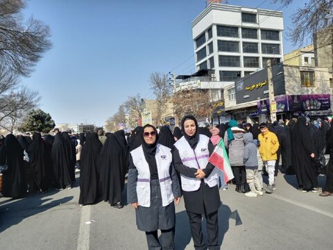 راهپیمایی حماسی ۲۲ بهمن با حضور خانواده بزرگ بهزیستی