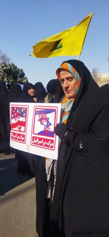 طالقان | حضور رئیس،کارکنان و جامعه هدف بهزیستی شهرستان طالقان در راهپیمایی ۲۲ بهمن