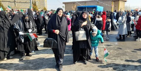 چهارباغ | حضور پرشور خانواده بزرگ بهزیستی شهرستان چهارباغ در راهپیمایی ۲۲ بهمن