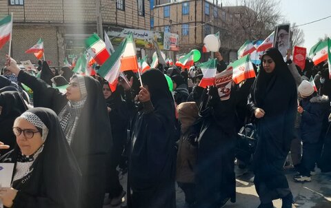 چهارباغ | حضور پرشور خانواده بزرگ بهزیستی شهرستان چهارباغ در راهپیمایی ۲۲ بهمن