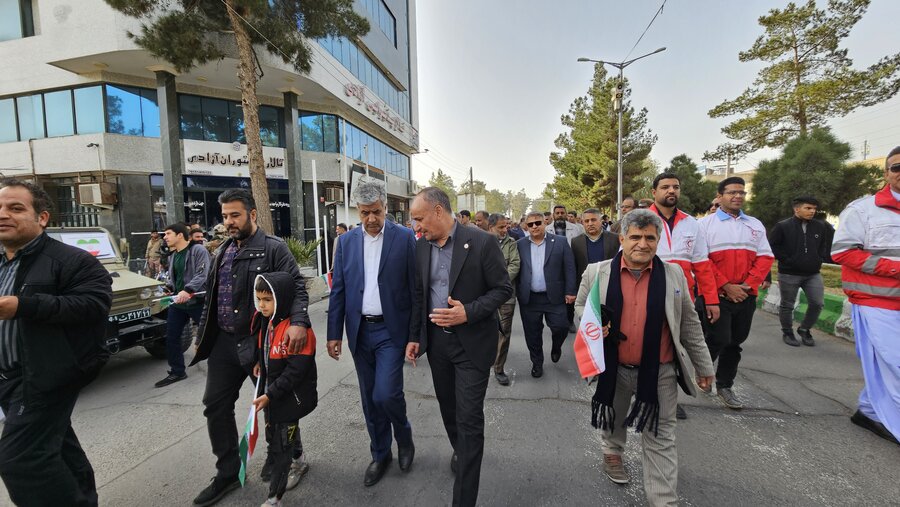 حضور پرسنل بهزیستی سیستان و بلوچستان در راهپیمایی ۲۲ بهمن
