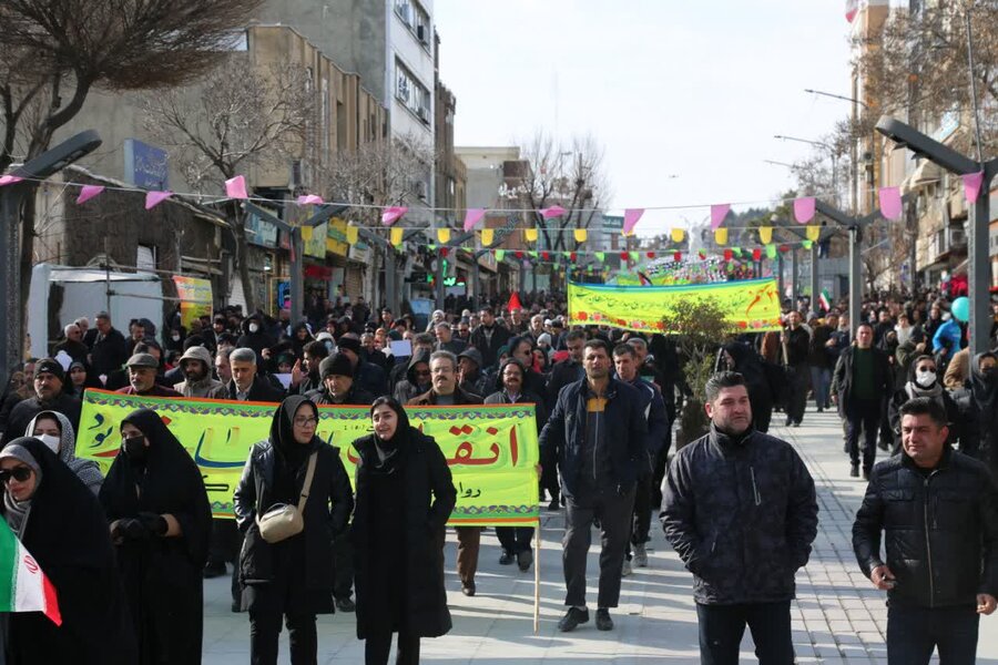 فجر چهل و ششم | حضور مدیرکل و کارکنان بهزیستی کردستان در راهپیمایی یوم الله ۲۲بهمن
