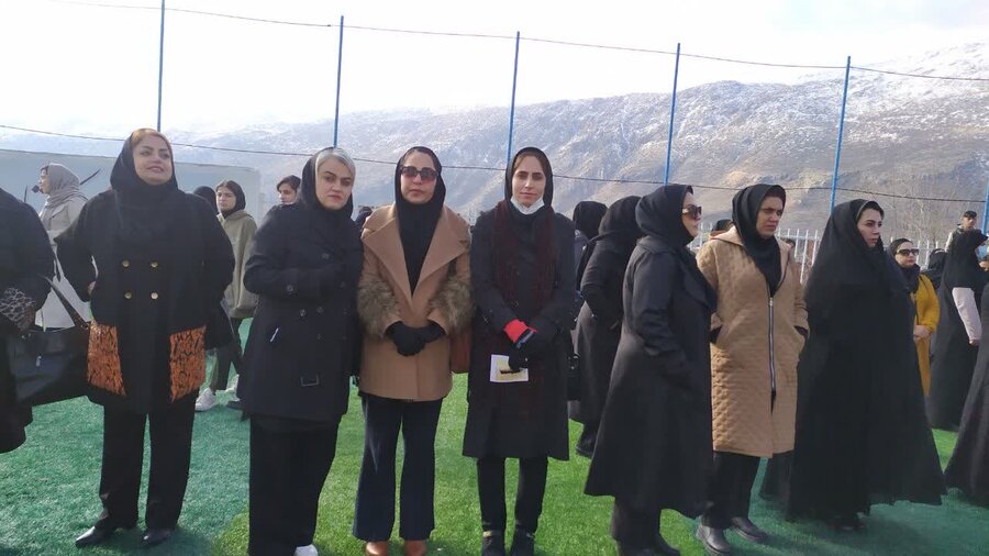 تجلی حضور کارکنان و جامعه هدف سازمان بهزیستی استان کردستان در راهپیمایی ۲۲ بهمن