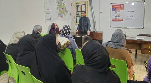 جلسه آموزشی تغذیه سالم به مناسبت گرامیداشت دهه مبارک فجر برگزار شد