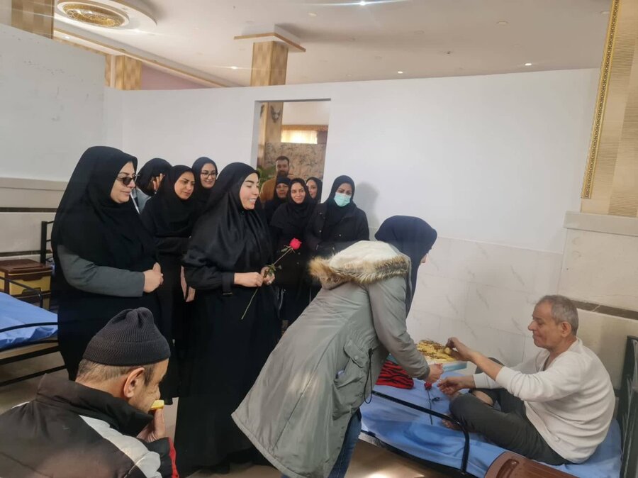 شهر قدس | رئیس بهزیستی شهرستان از  پاسداران سالمند دیدار کرد