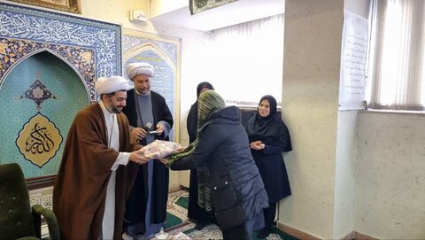 آذر-شرقی.
