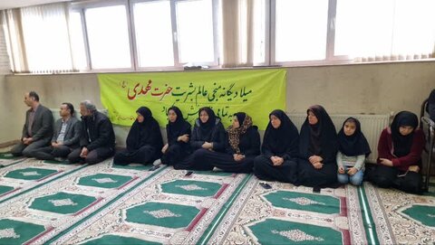آذر-شرقی.