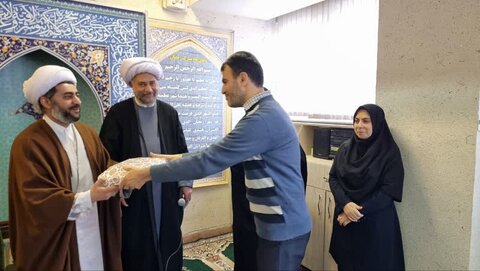 آذر-شرقی.