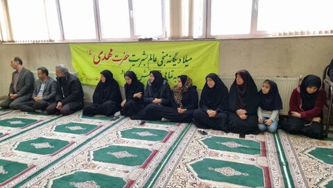 آذر-شرقی.