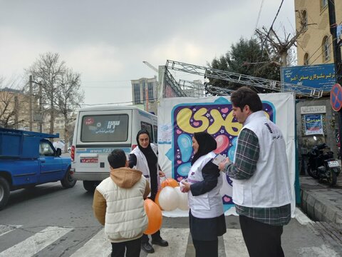 ساوجبلاغ | اجرای پیاده روی نمادین پرسنل اورژانس اجتماعی در سطح شهر هشتگرد