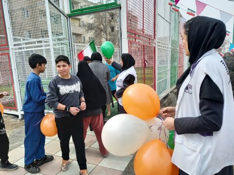 ساوجبلاغ | اجرای پیاده روی نمادین پرسنل اورژانس اجتماعی در سطح شهر هشتگرد