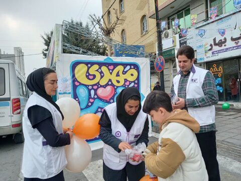 ساوجبلاغ | اجرای پیاده روی نمادین پرسنل اورژانس اجتماعی در سطح شهر هشتگرد