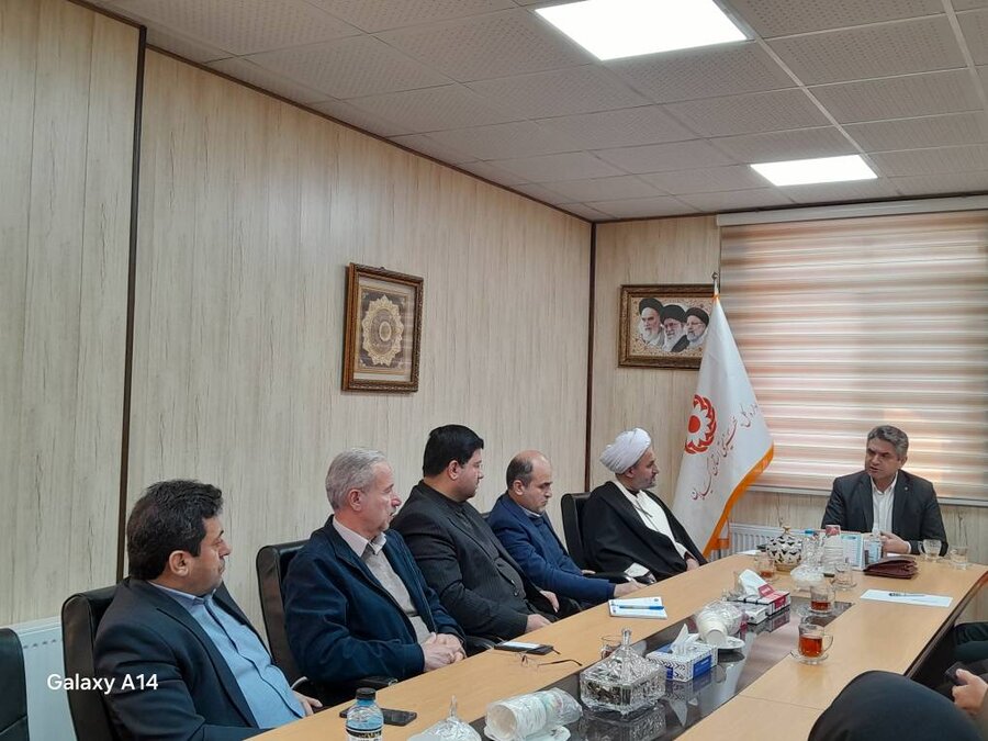 تجلیل مدیرکل بهزیستی گیلان از کارکنان جانباز بهزیستی گیلان