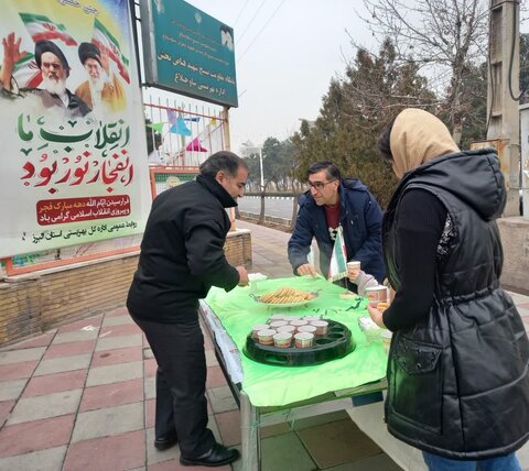 برپایی ایستگاه صلواتی به مناسبت ولادت حضرت ولی عصر(عج) صاحب الزمان