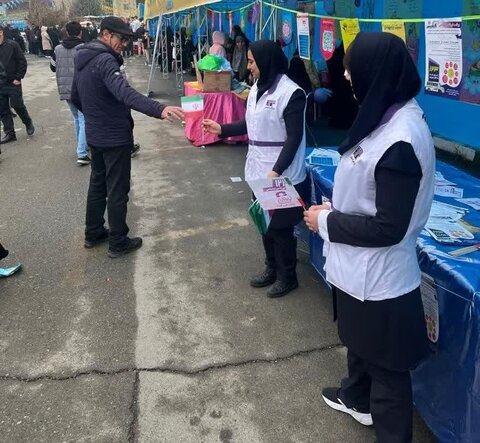 تیم سیار اورژانس اجتماعی ۱۲۳ با حضور در ورزشگاه انقلاب کرج  و شرکت در اجتماع ۲۵ هزار نفری امام زمانی ها این روز خجسته را جشن گرفت