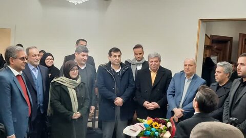 ***آذرشرقی