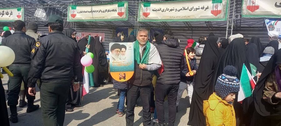 ملارد | حضور پرسنل اداره بهزيستي در راهپيمايي ٢٢ بهمن