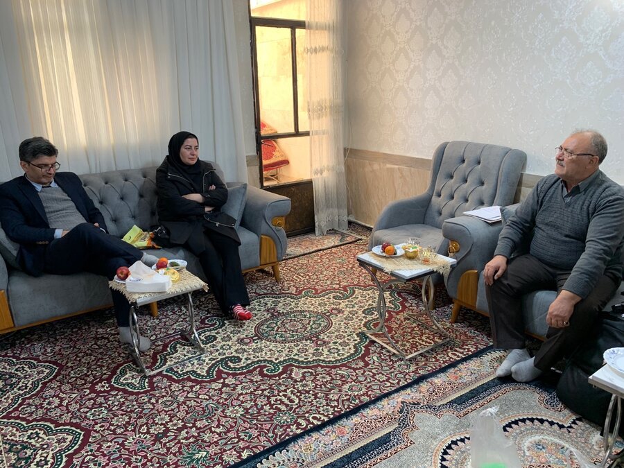 اسلامشهر | بازدید از خانواده جانبازان و ایثارگران به مناسبت دهه مبارک فجر انقلاب اسلامی
