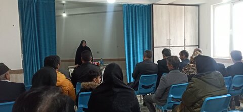 آذر-شرقی.