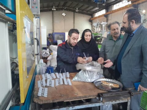بازدید رئیس اداره بهزیستی شهرستان اشتهارد از واحد صنعتی